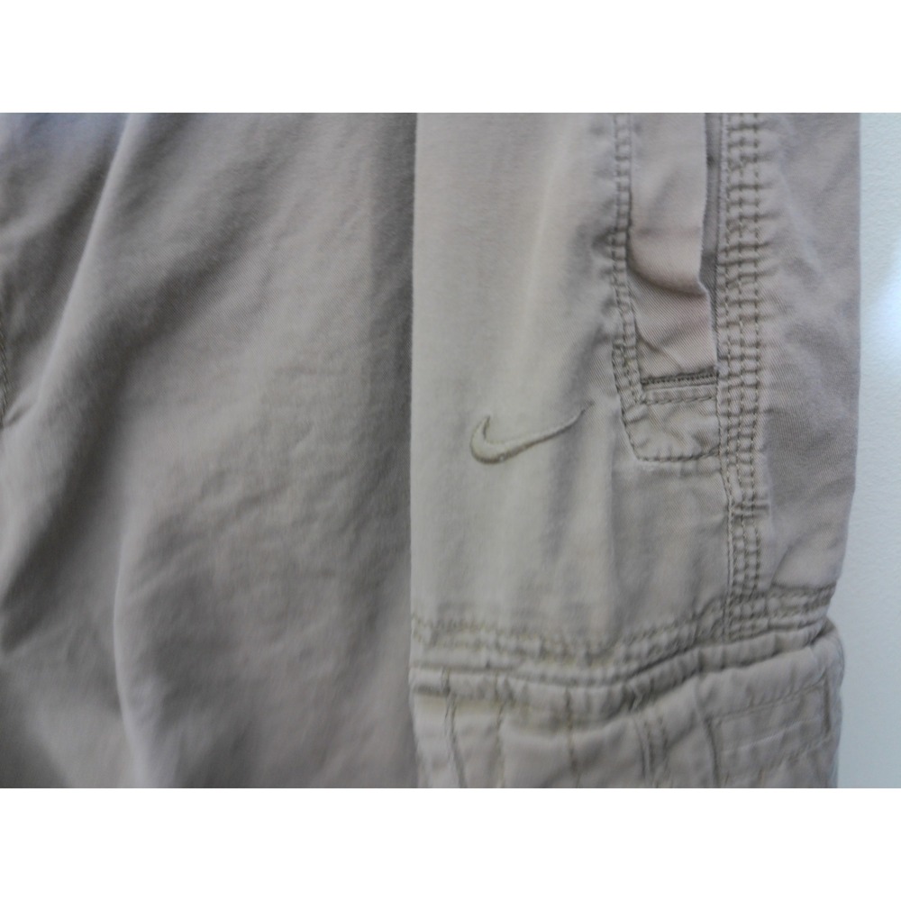 Nike Cargo Shorts Mens 35 Tan Khaki Vtg Inspo Rugged Gorpcore Utility Pockets - Picture 3 of 9